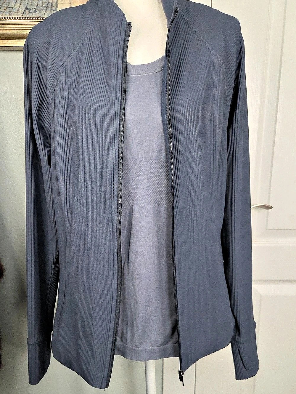 Athleta Gray Zip Front Jacket Size Large Like New With Tank Top